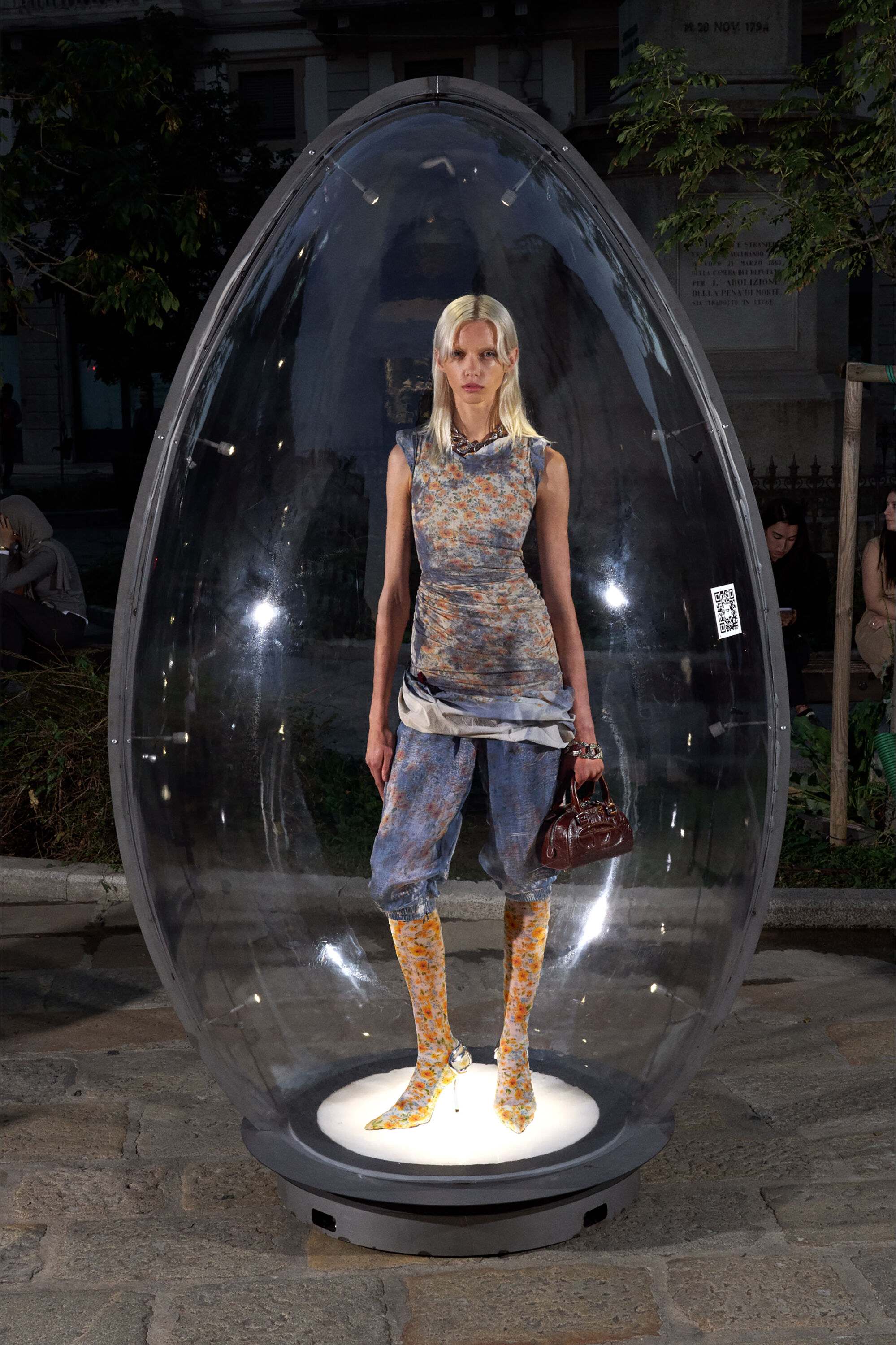 Diesel - 1DR DOME CROSSBODY, Woman's 1DR Dome-Mini bowling bag in croc-effect leather in Brown - 6