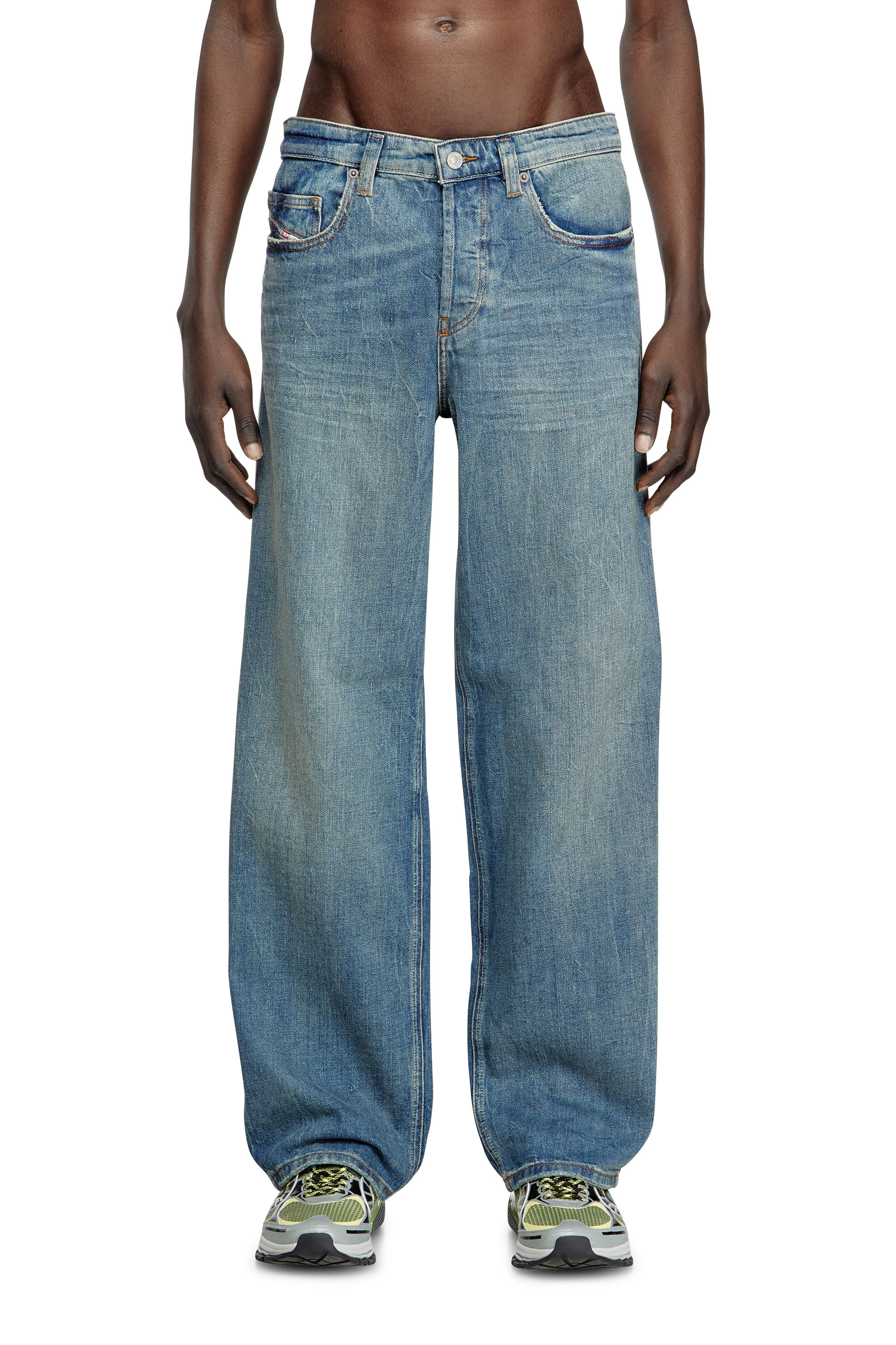 Diesel - Man's Relaxed Jeans 2001 D-Macro 0CLBB, Medium blue - 3