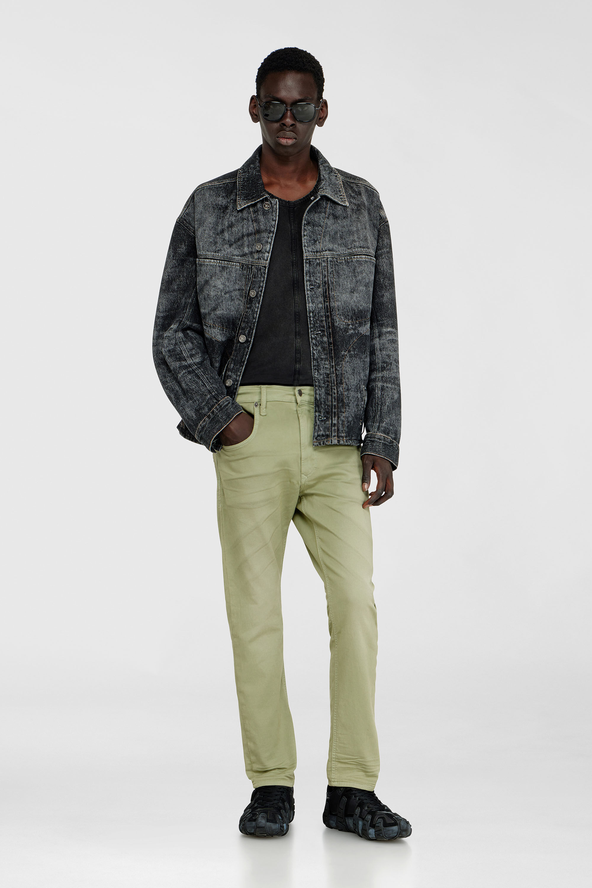 Diesel - Man's Regular 2032 D-Krooley-BW Joggjeans&reg; 0670M, Olive Green - 1