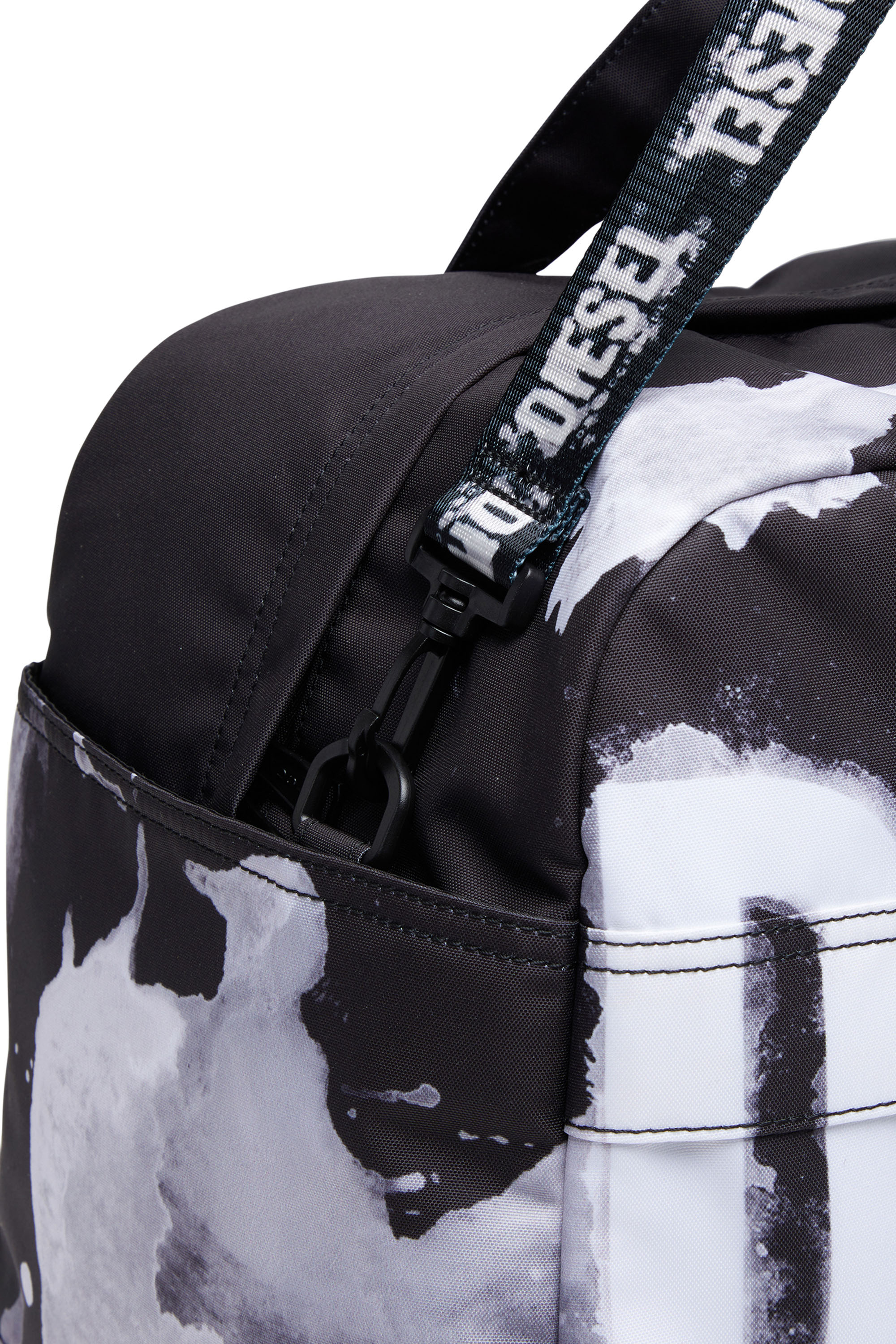 Diesel - RAVE DUFFLE L X, Man Rave-Duffle bag with bleeding logo print in Black - Image 5