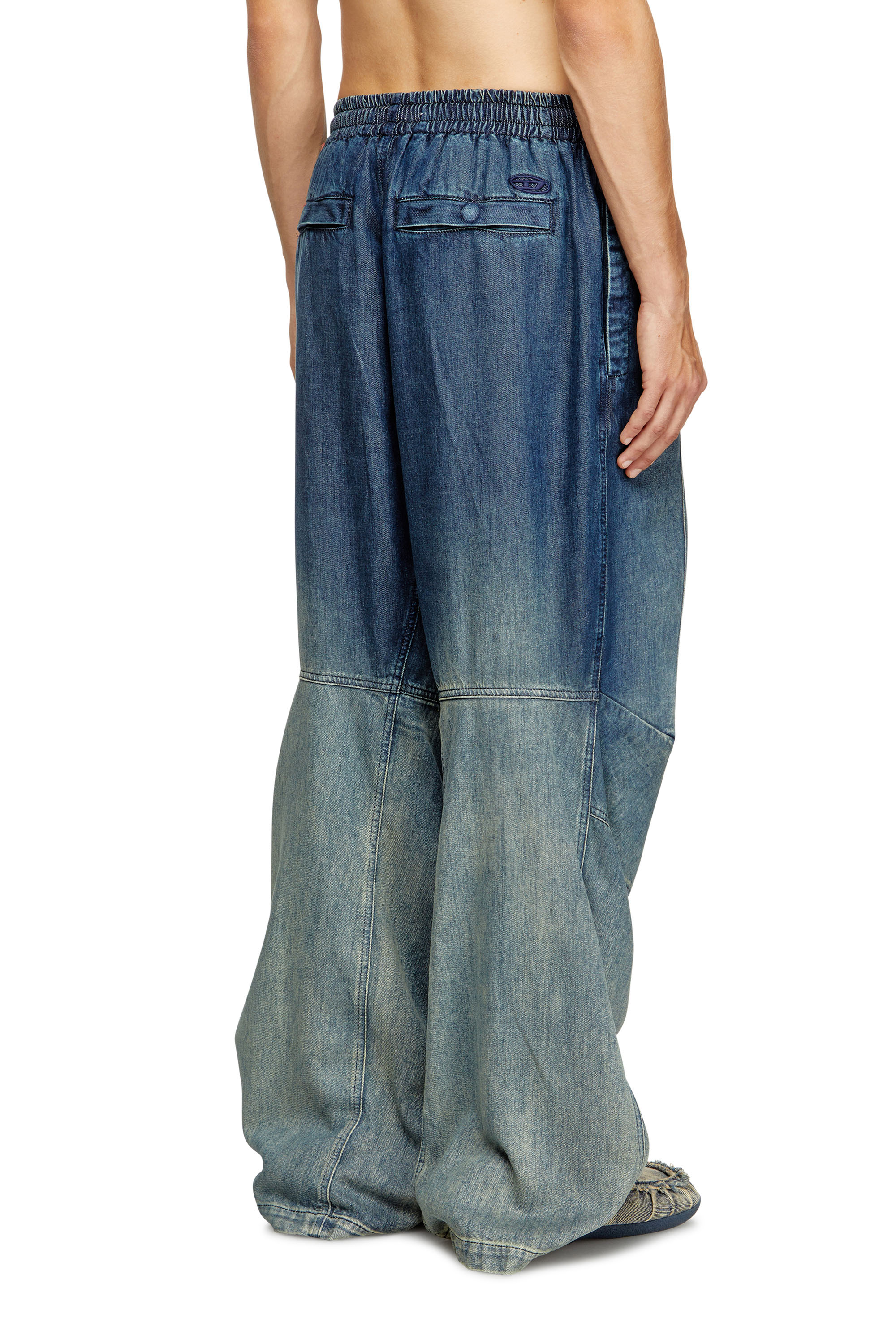 Diesel - Man's Relaxed Jeans D-Pari 068TC, Dark Blue - 4