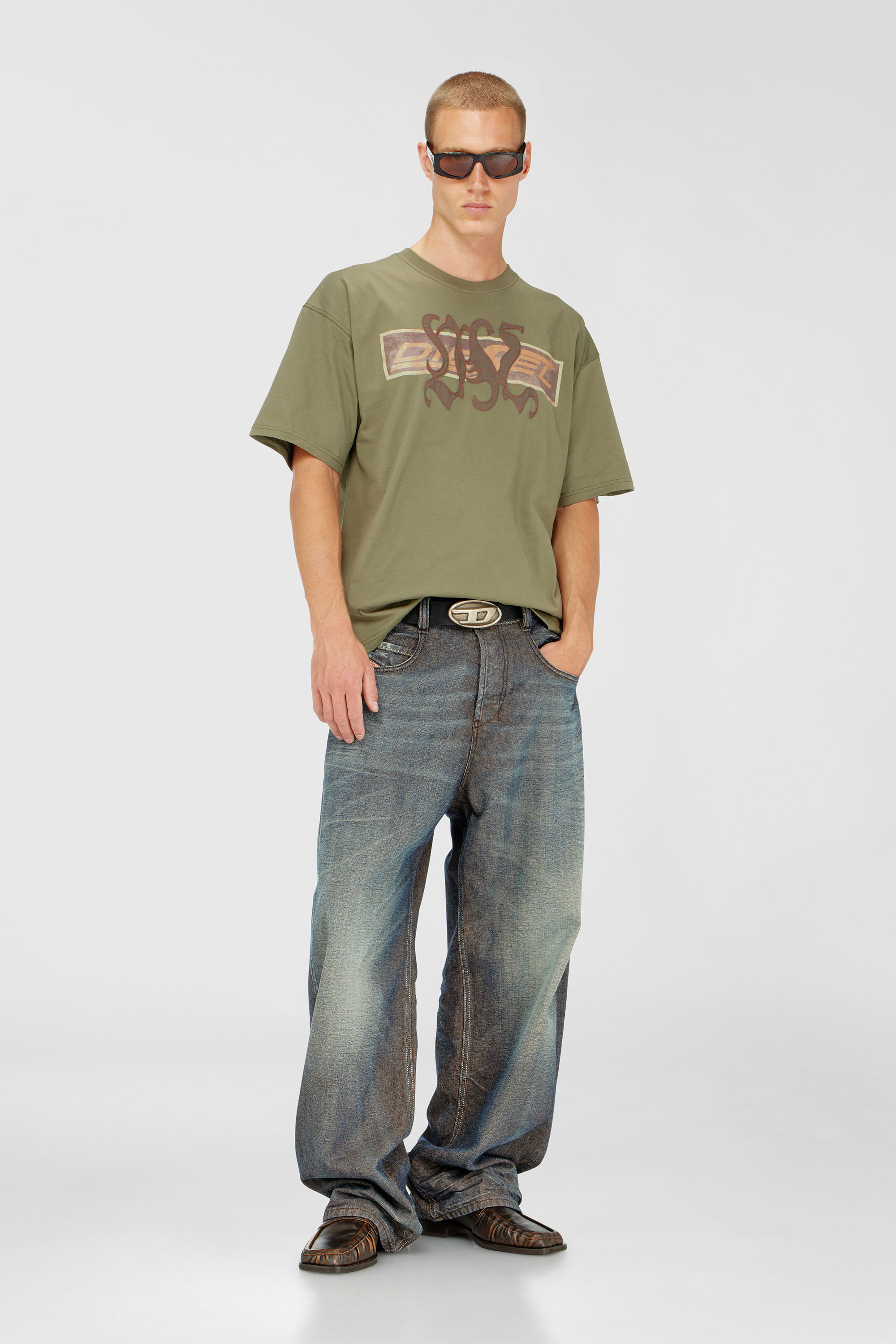 Diesel - T-BOXT-AA17, Man's T-shirt with graphic print and patches in Military Green - 1