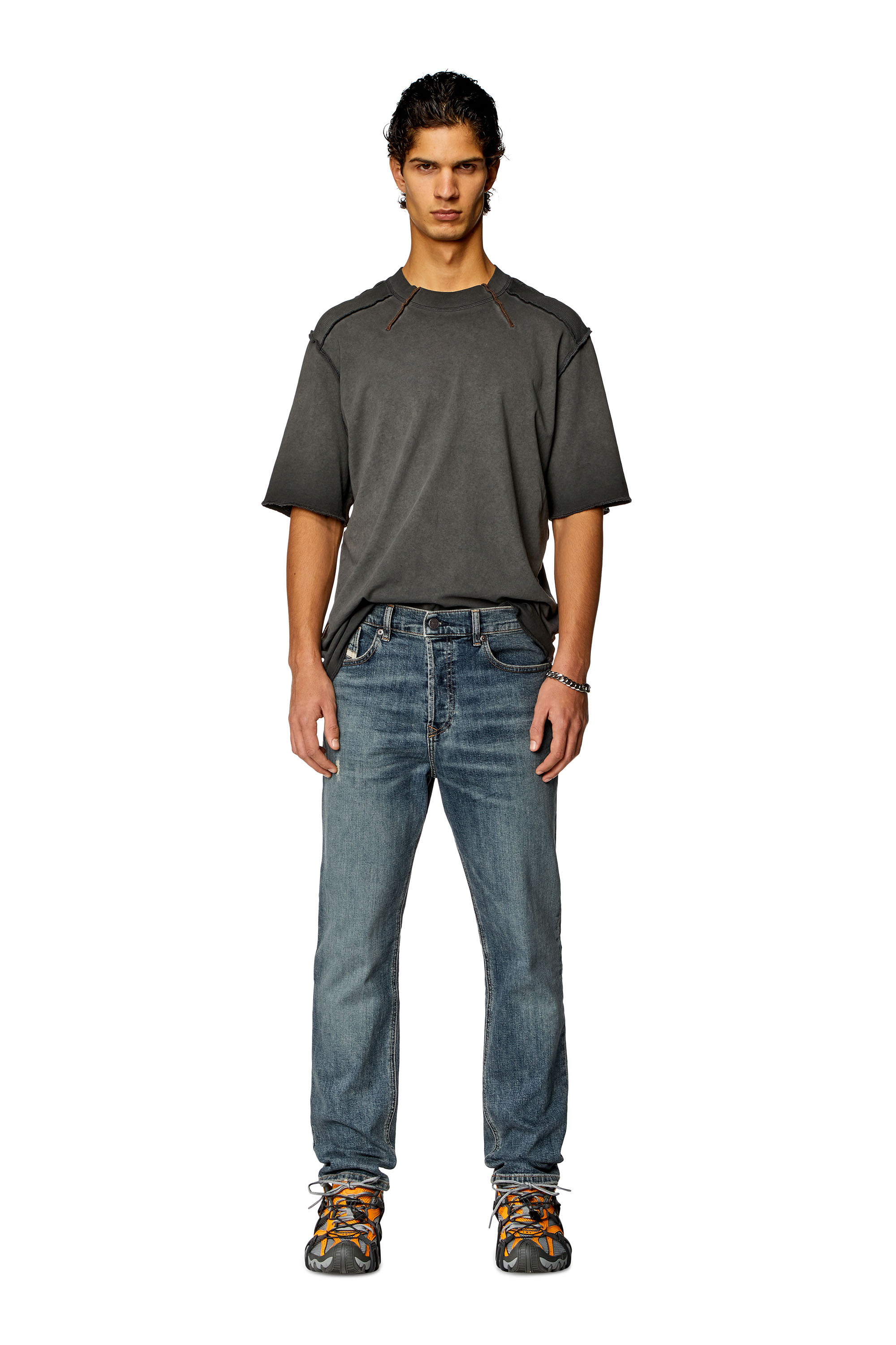 Diesel - Tapered Jeans 2005 D-Fining 0DQAC, Medium blue - Image 2