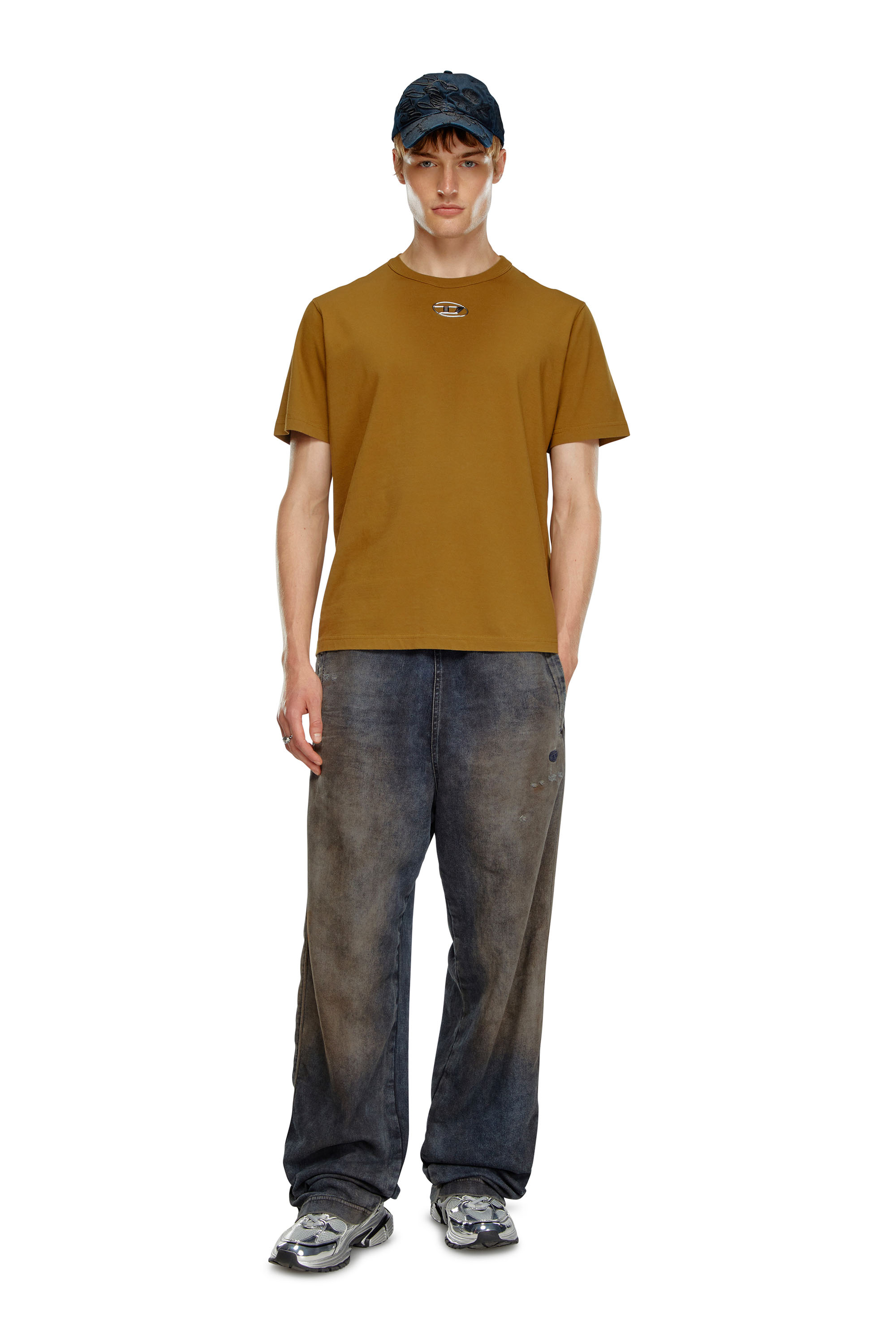 Diesel - T-JUST-OD, Man T-shirt with injection moulded logo in Brown - Image 2