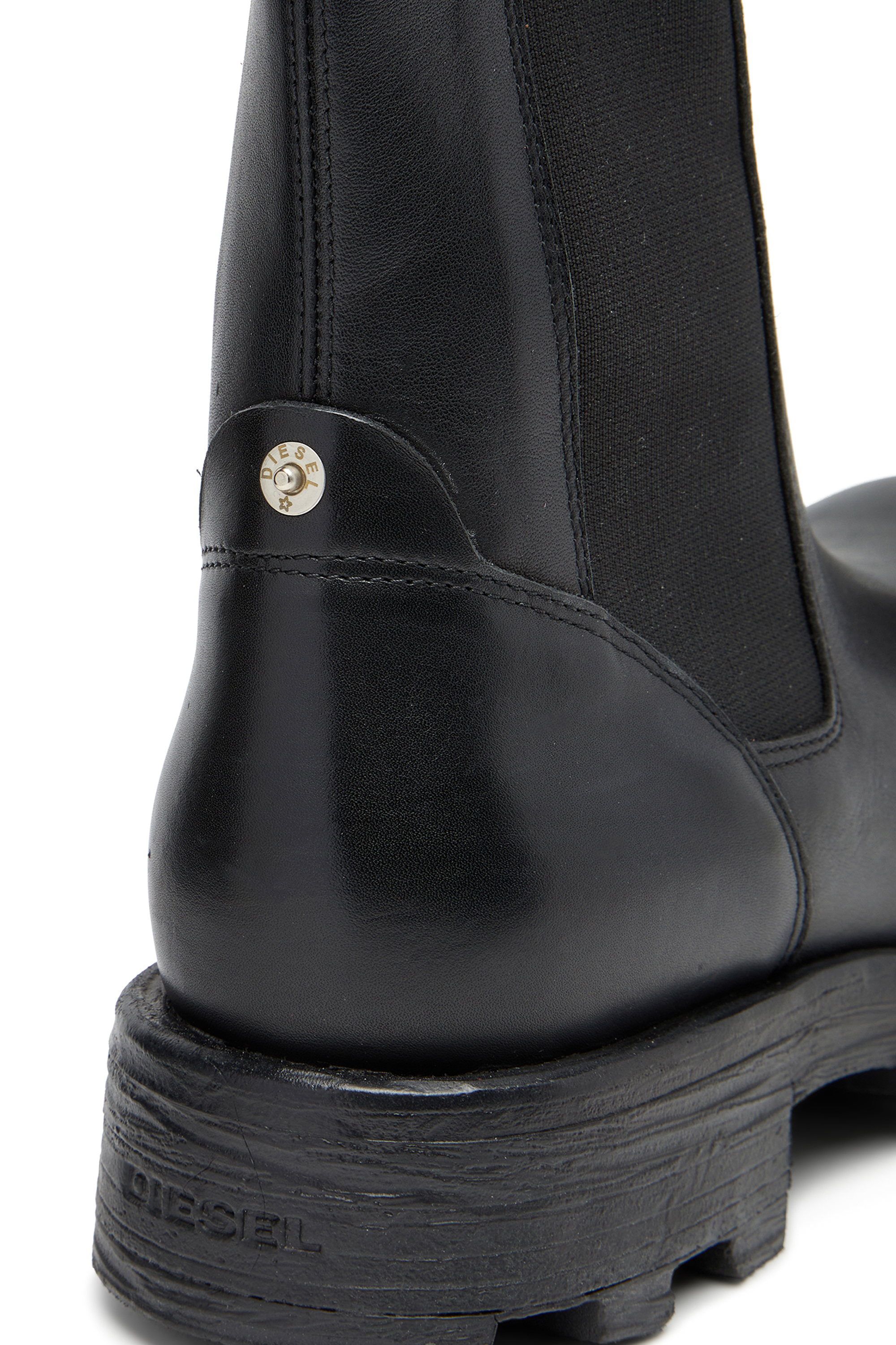 Diesel - D-HAMMER CH W, Woman D-Hammer-Leather boots with lug sole in Black - Image 5