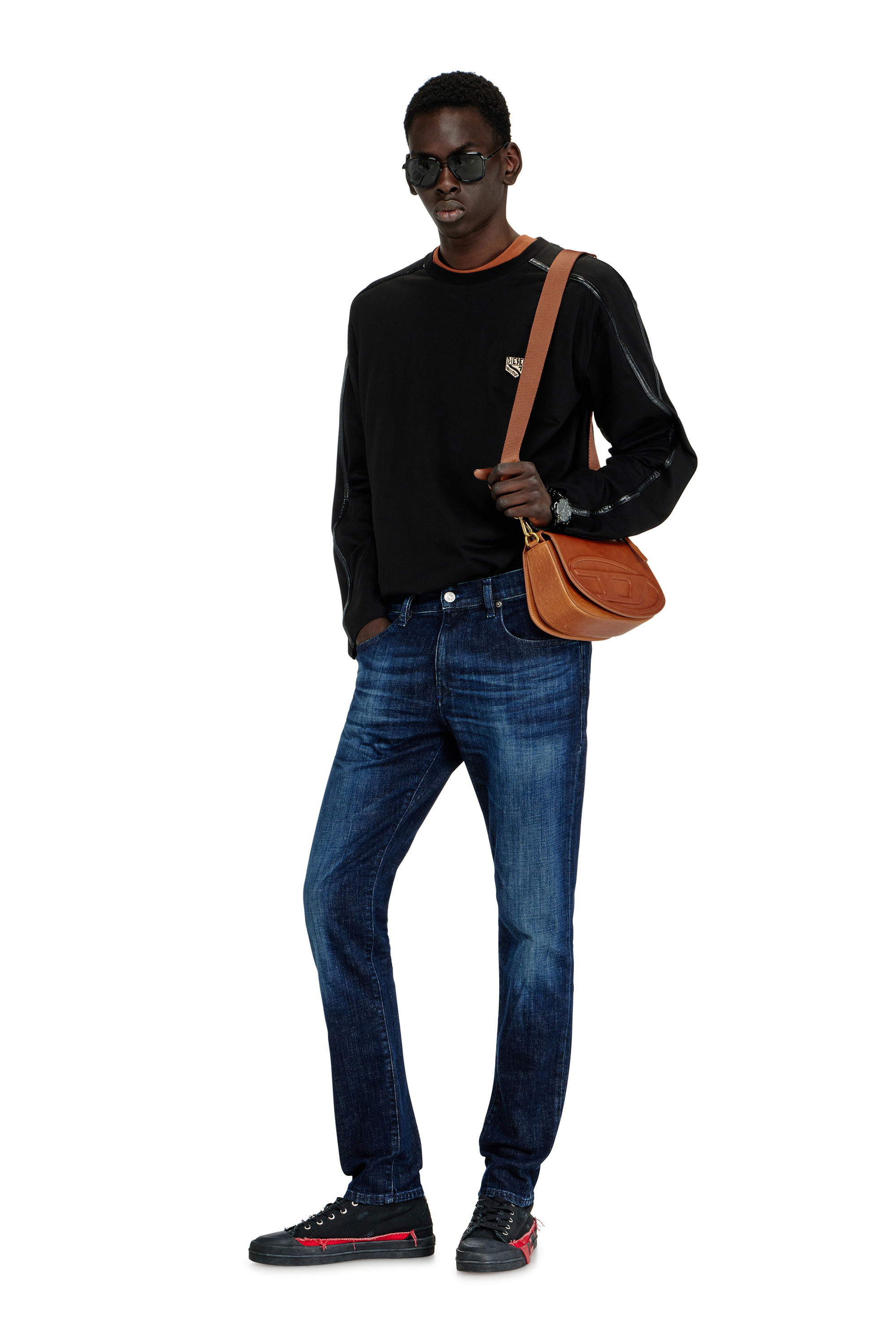 Diesel - 1DR CAMERA BAG, Unisex's 1DR-Camera bag in pull-up leather in Brown - 2