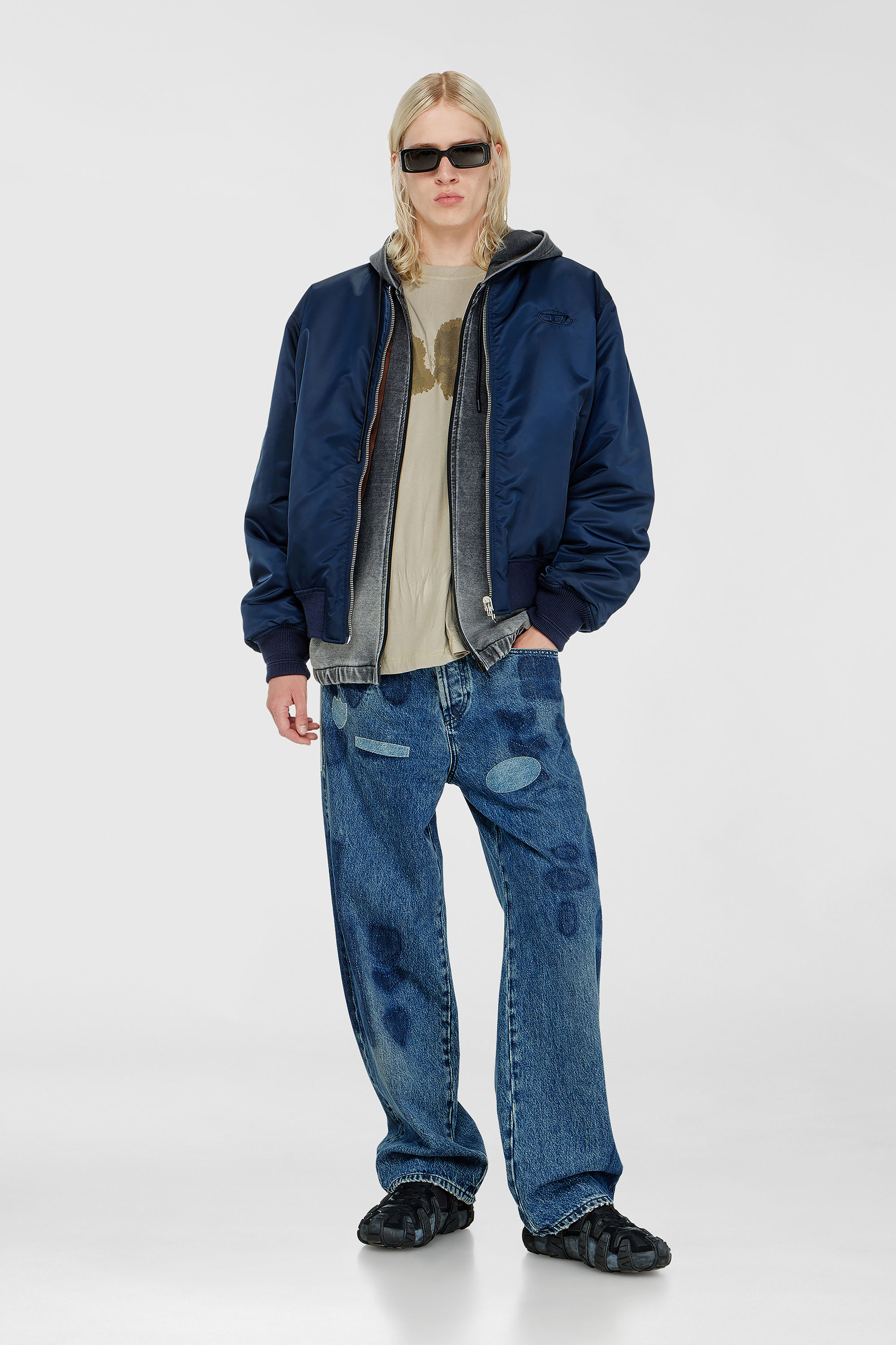 Diesel - W-TYPE-D1, Man's Padded bomber jacket with Oval D embroidery in Navy Blue - 2