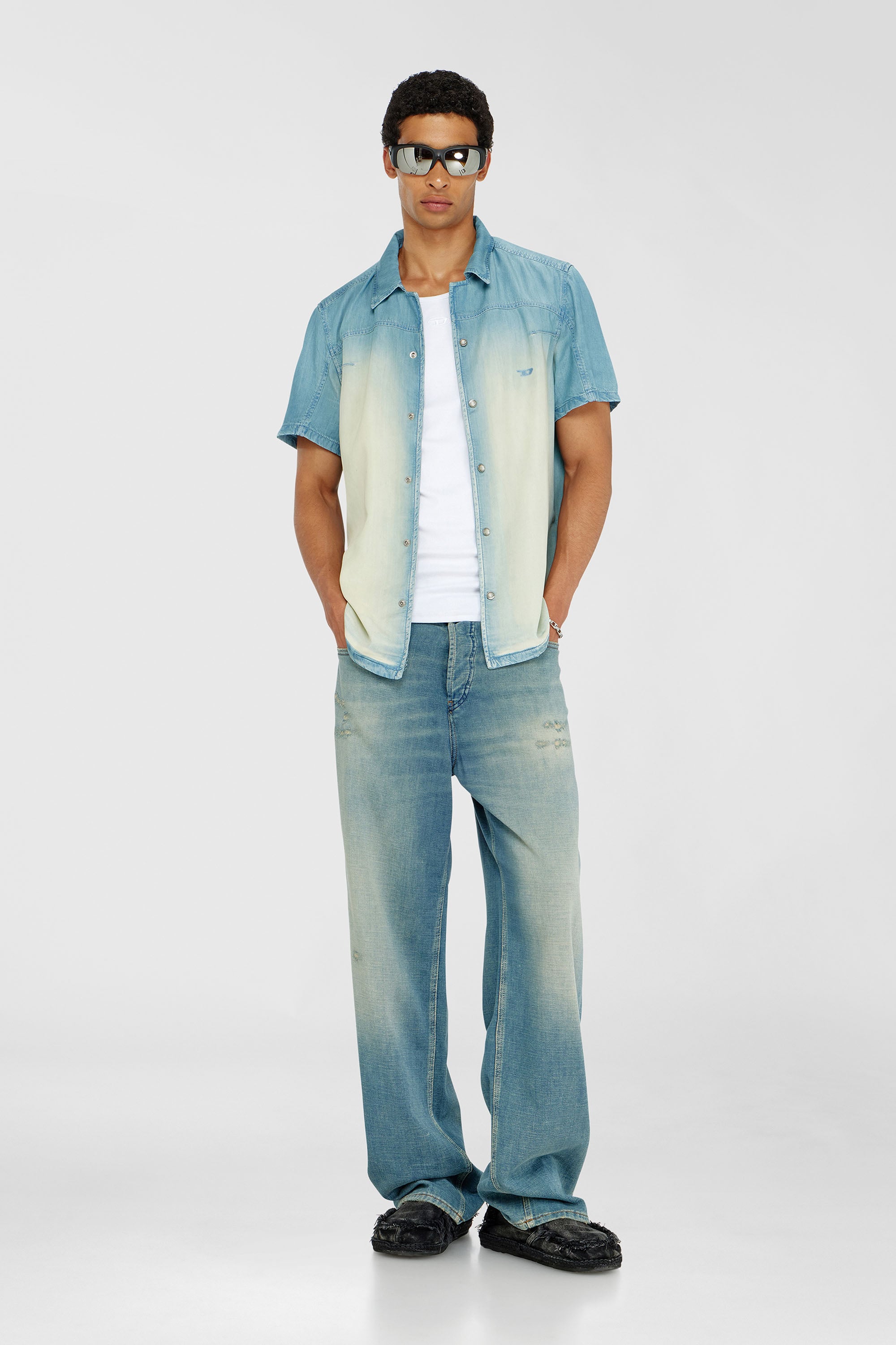 Diesel - D-CLARIVO-S, Man's Short-sleeve shirt in fluid overdyed denim in Light Blue - 2