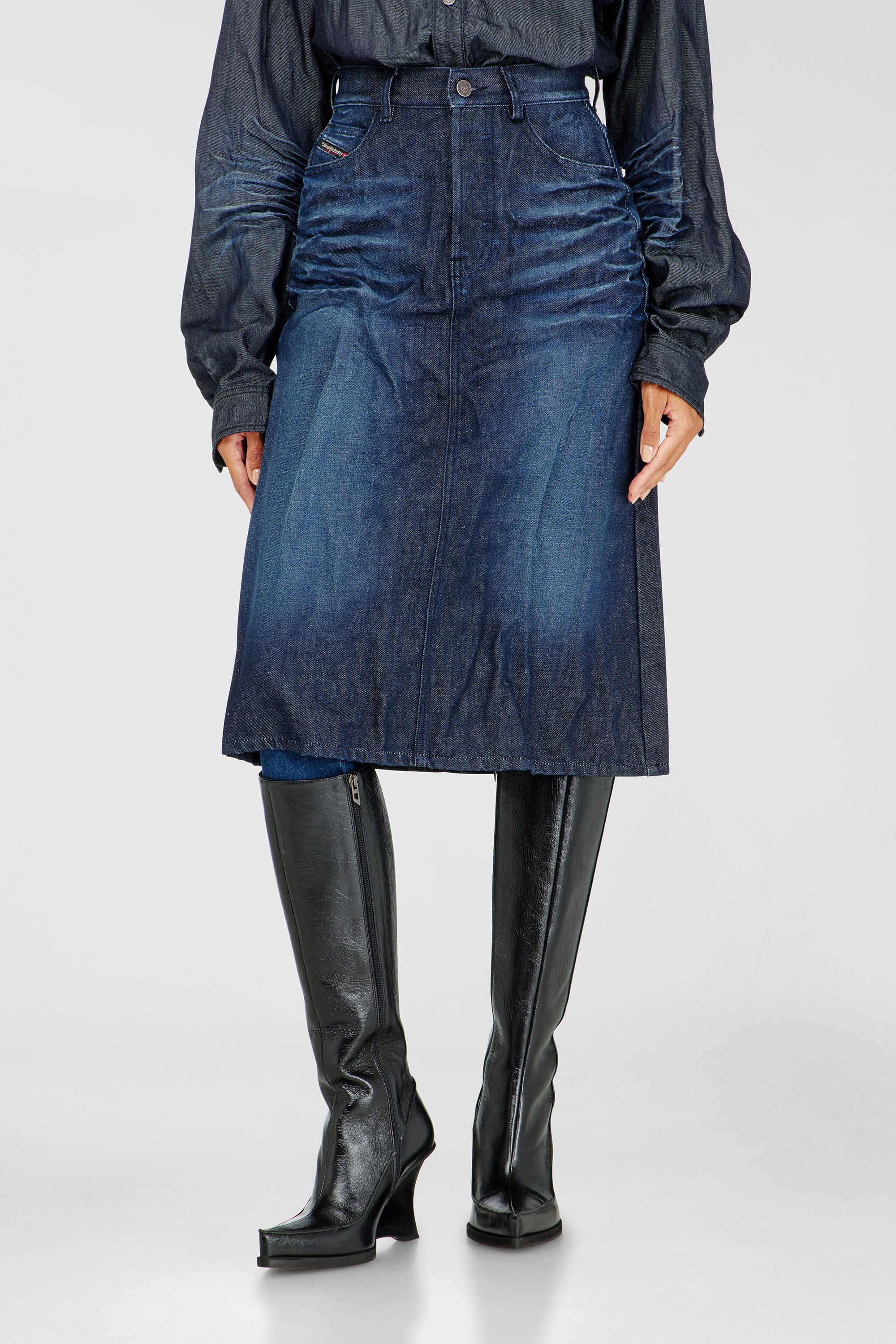 Diesel - DE-IRTI-FSJ, Woman's Midi skirt in creased denim in Dark Blue - 1