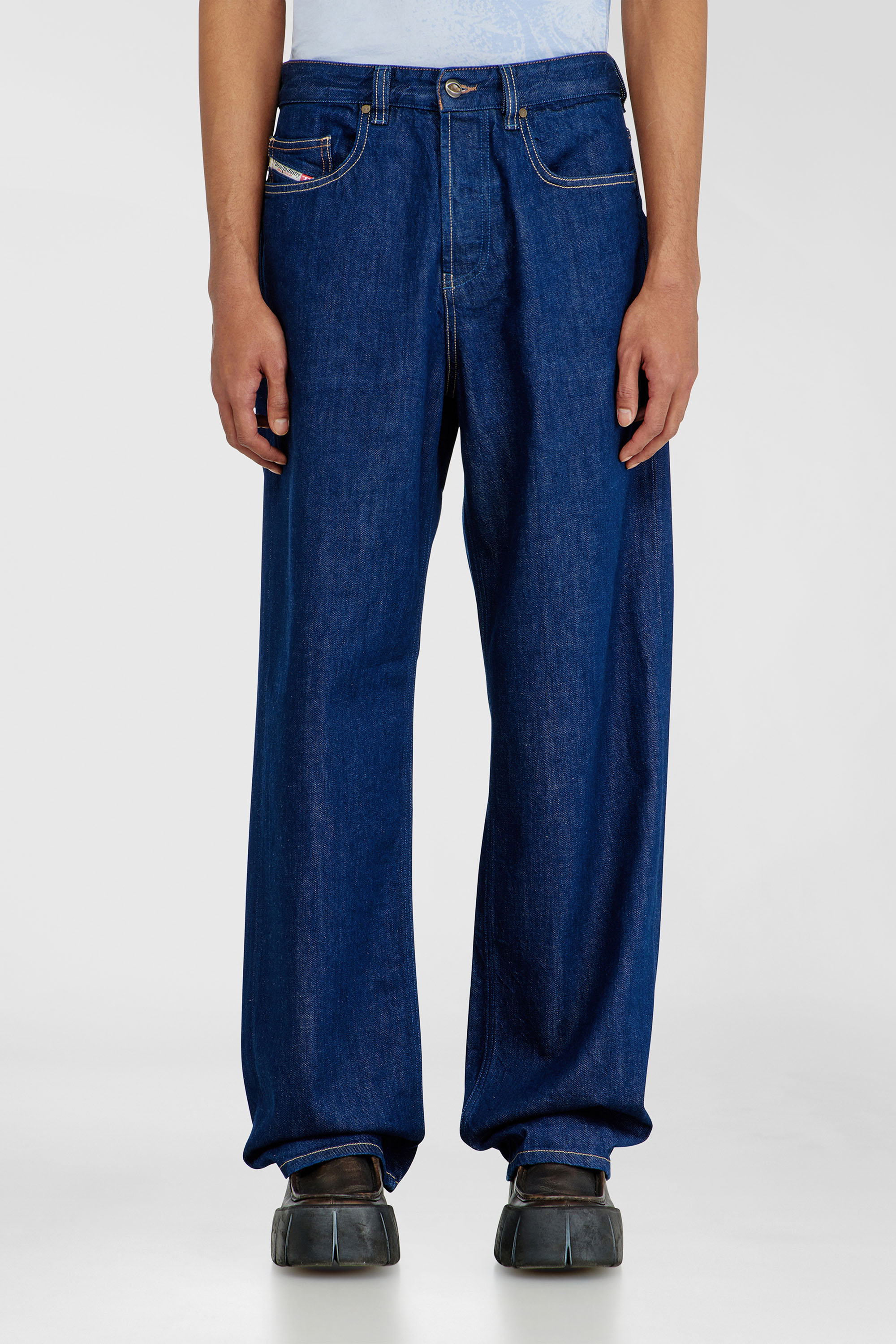 Diesel - Man's Relaxed Jeans 2001 D-Macro 09Q09, Dark Blue - 1