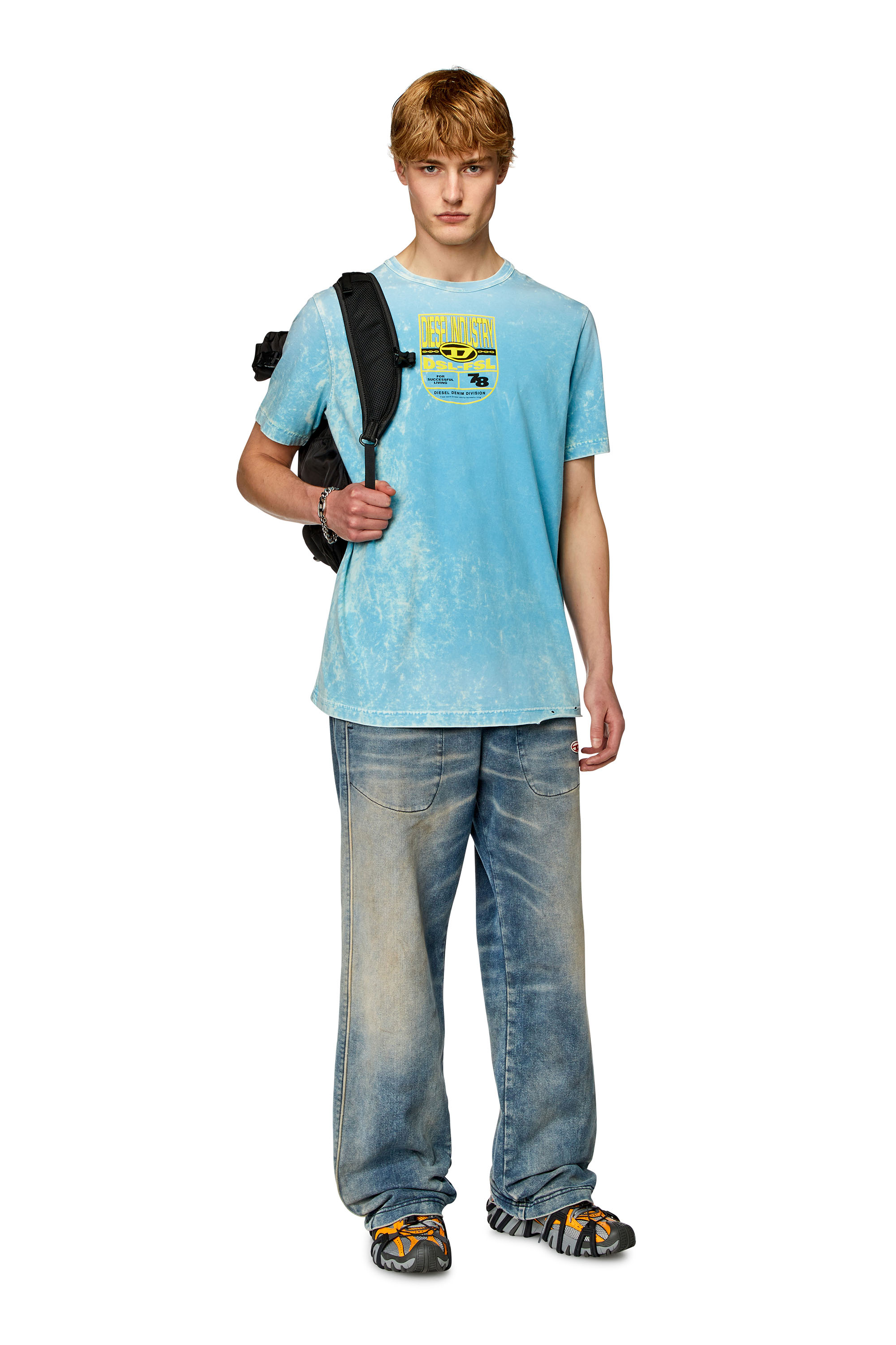 Diesel - T-JUST-N17, Man Acid-wash T-shirt with crest logo print in Blue - Image 2