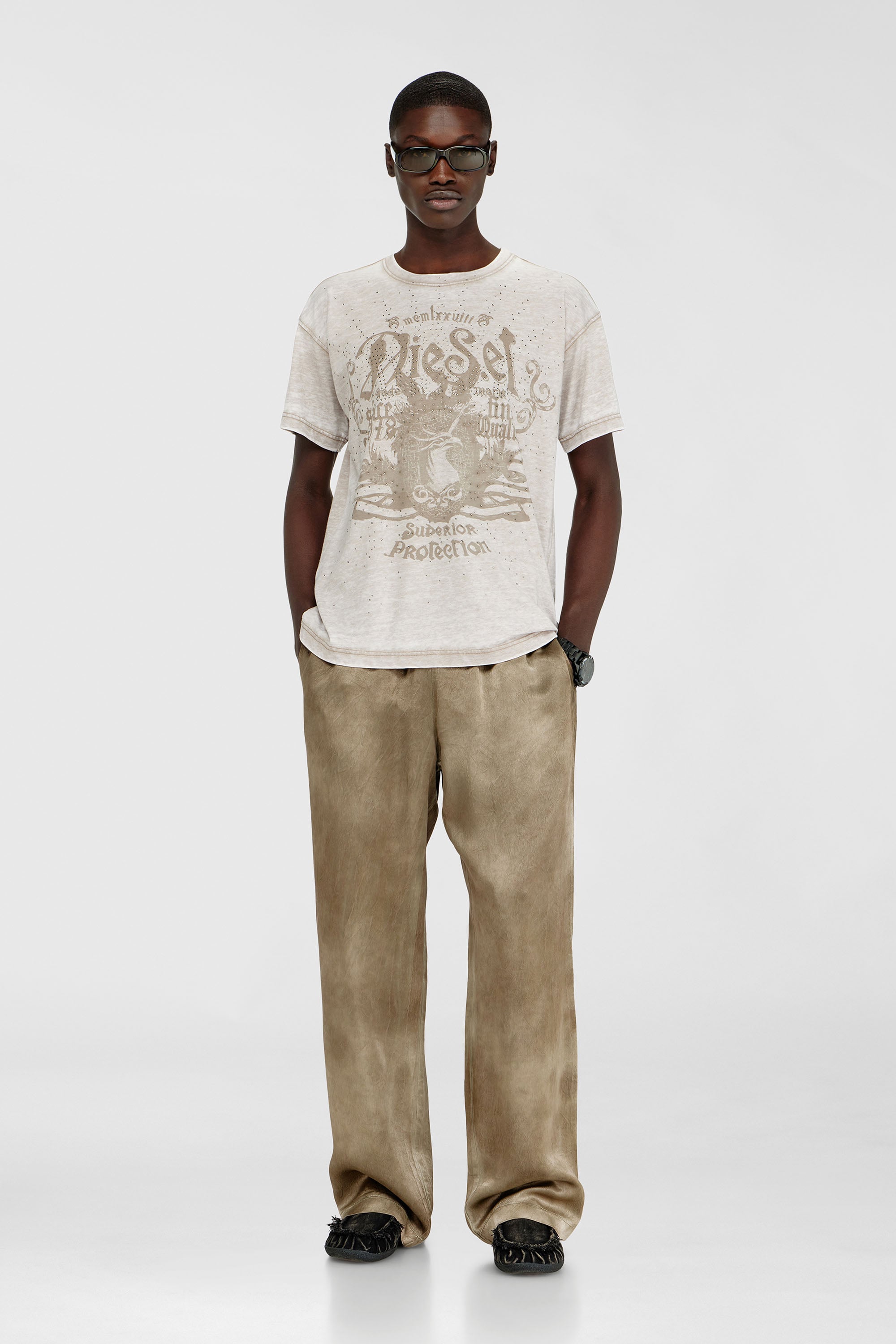 Diesel - T-NORM-AA8, Man's Jersey T-shirt with burnout wash and studs in Beige - 2